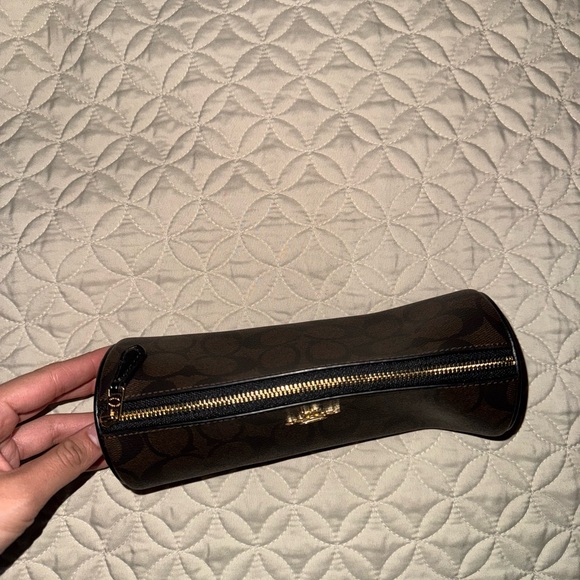 Coach Makeup Brush Holder In Signature Canvas - Picture 3 of 11